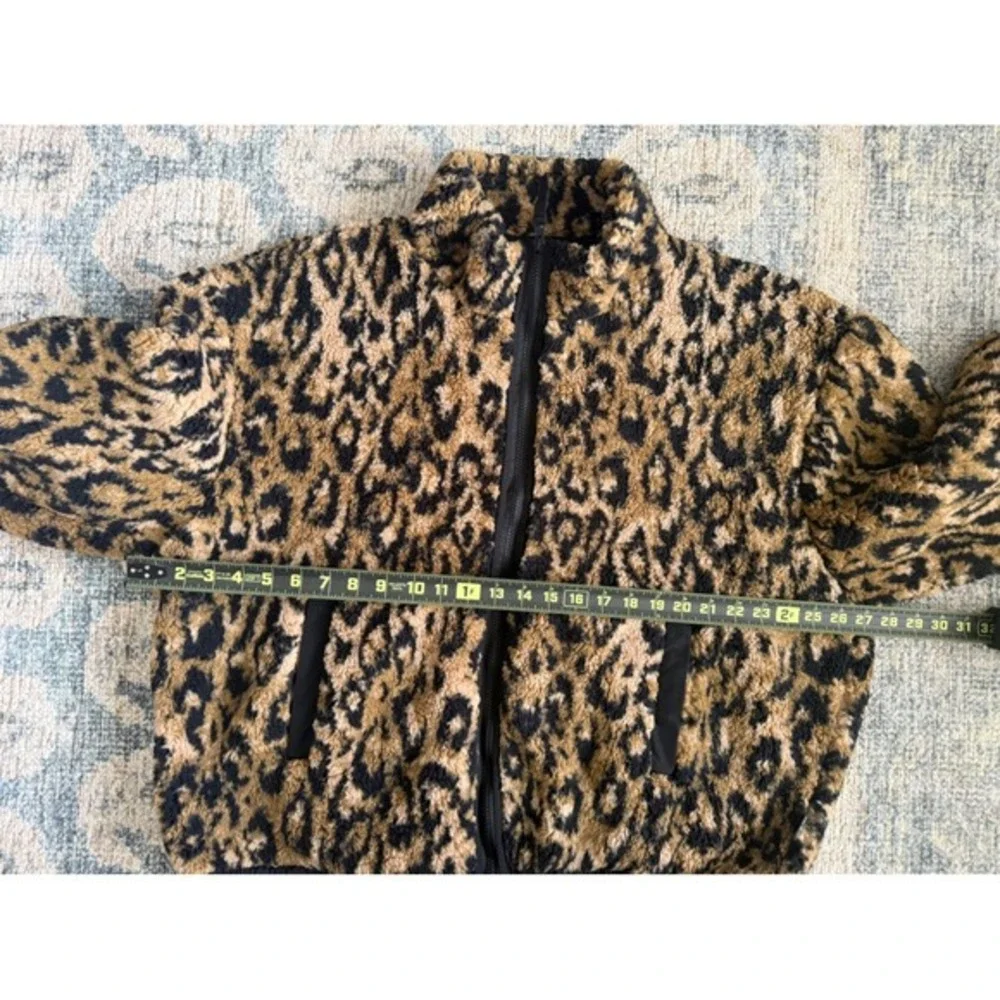 BDG Urban Outfitters‎ Olive Leopard Print Womens Fleece Zip-Up Jacket Large NWT